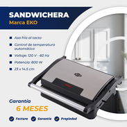 Sandwichera, de 800 W, 6 meses de garantía, somos mipyme, 50796221 telf - Img 52895219
