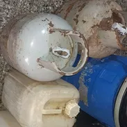 Se venden balitas de gas llenas selladas completas incluyendo el vacío, tengo mensajería!!! - Img 57931876