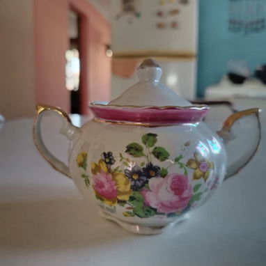 juego de platos, tazas, mantequillera, azucareras - Img 124883802