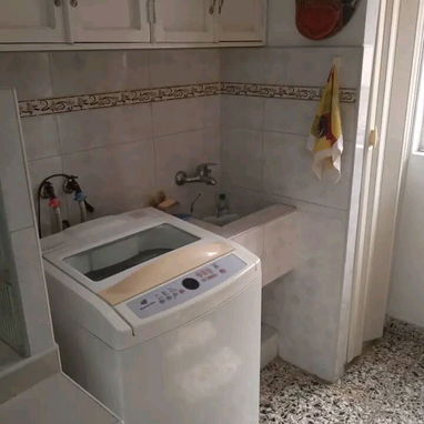 🏠 Apartamento De Renta Lineal En El Vedado. 💡 Respaldo energético con Ecoflow. 📱 Reserva: +5355149761 - 3/10