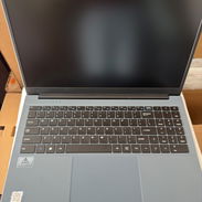 310USD LAPTOP SGIN (Nueva en su caja) 🌟💻 - Img 56588805