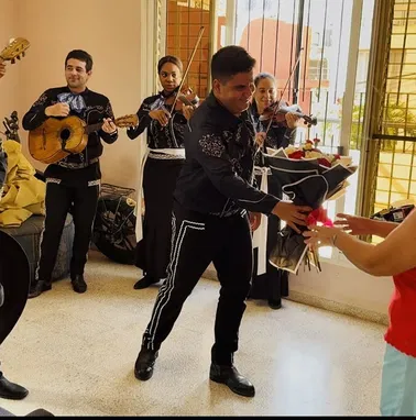 MARIACHI NUEVO JALISCO DE CUBA- OFERTAS DE LUJO! - Img 98565369