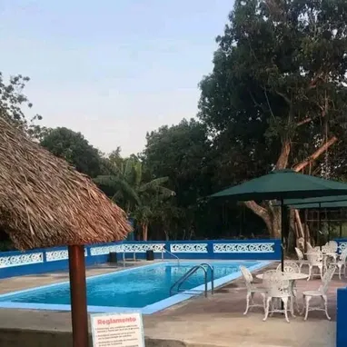 Hermosa casa Finca Con piscina  de más de 5mil m2 😳 - Img 120778247