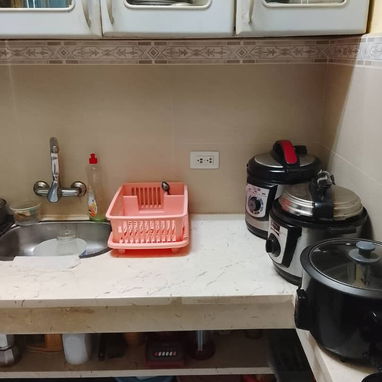 Vendo apto semi interior en el vedado x 23 y 26 1er piso con garaje de 1hbitcion - Img 125543269