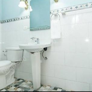 Renta apartamento de 1 habitacion en el centro de la Habana Vieja. - Img 111253582