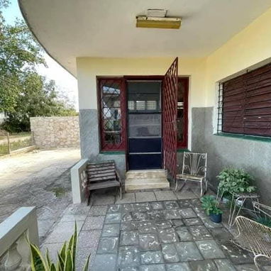 casa capitalista en guanabo - 3/8