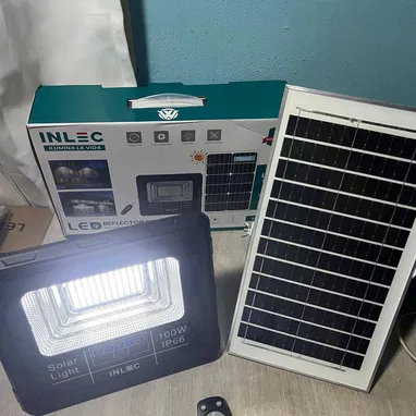 Lámparas LED recargables por panel solar - Img 115078919