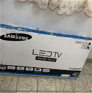 Tv Samsung de 40 pulgadas - Img 45684802