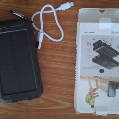 Powerbank con carga solar - 2/2
