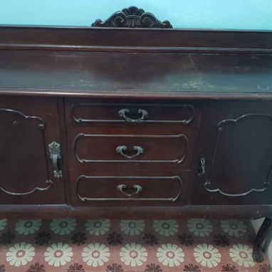 Aparador Antiguo en 260 USD - Img 119599294