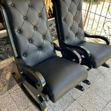 Sillones de madera capitoneados - 5/8