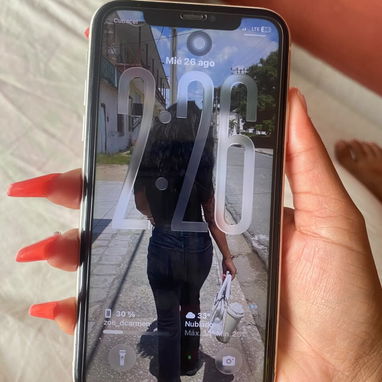 iPhone 11 🤍  Batería 🪫 74    iOS 26.2    Sin cuenta iCloud     Libre de fábrica     Almacenamiento 64     Face ID ✔️ - 2/2
