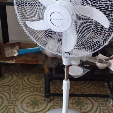 Ventilador Recargable de 18" - 2/2