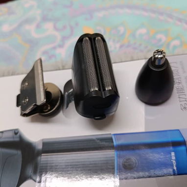 Maquinitas de afeitar recargables 3 cabezales más demás accesorios - Img 123131778