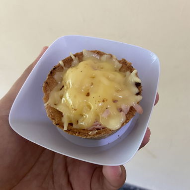 Tartaletas de queso gouda con jamón bravo - Img 127694785