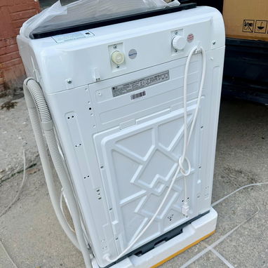 LAVADORA AUTOMÁTICA DE 9 kg Marca LG AGUA FRÍA Y AGUA CALIENTE Precio $350 USD Mensajería Incluida - 5/7