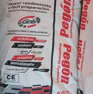 Cemento cola y cemento blanco - Img 49490653