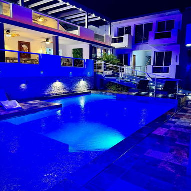 🏤⚡️Casa de renta lineal con piscina en La Habana (municipio 10 de octubre) (7 habitaciones) - 2/10