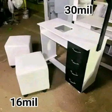 MESITAS DE UÑAS - Img 127556671