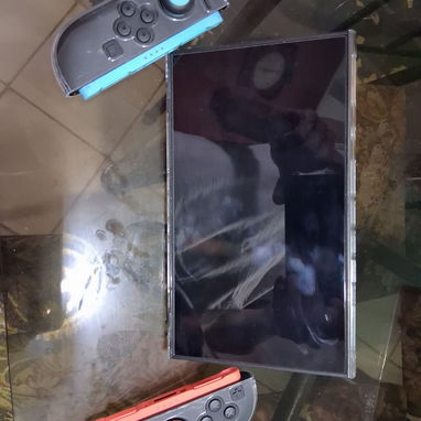 Nintendo switch 2 con todos sus accesorios como nuevo y con dos juegos 620 - 5/7