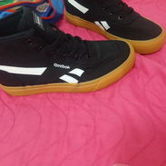 Tenis Reebok originales numero 35 - Img 57901064