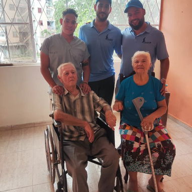 Enfermero Cuidador de Anciano en La Habana | Agencia Abuiya 💙🧓👴 - Img 124060547