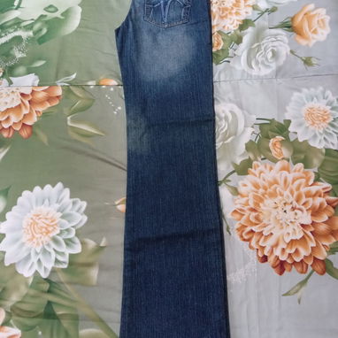 Pitusas  de jovencita delgada talla 10 y 14. Son nuevos - 4/6