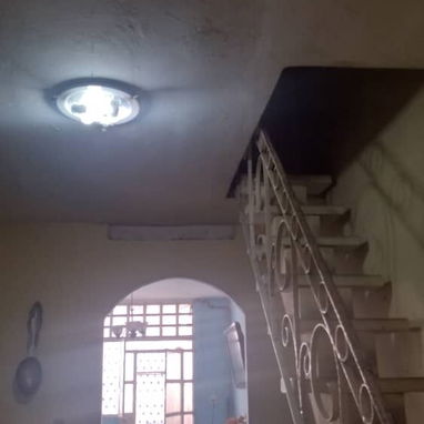 _CASA puerta 🚪 calle (5 escalones de la acera) de 2 niveles ( Placa intermedia )_ - Img 120053768