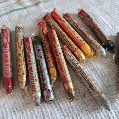 📦 CRAYOLAS VARIADAS - ¡NUEVAS Y USADAS POCO! - 3/4