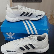 Zapatos Adidas Originales, New en Caja - Img 45578049