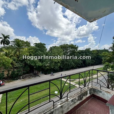 GG-171 ¡AMPLIO APARTAMENTO CAPITALISTA EN CASINO DEPORTIVO POR 22000! (3 CUARTOS Y MEDIO, 2 BAÑOS Y BALCÓN) - 3/10