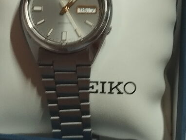 Reloj Seiko auténtico en su caja - Img 64133019