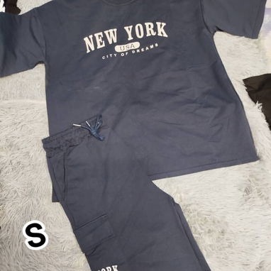 CONJUNTO DE HOMBRE OVERSIZE 4 PUERTAS.  20 USD - Img 117956545