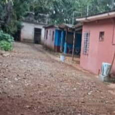 Terreno y casas grande en venta - Img 125624924