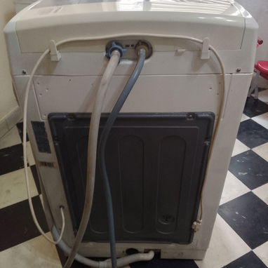 Vendo lavadora automática Frigidaire 11kg de uso - Img 120702609