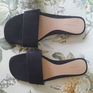 Sandalias negras de mujer, sin tiras ni talón, nuevas, número 39 - Img 45607005