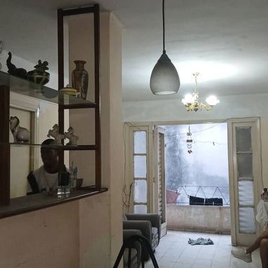 Vendo apartamento en la habana vieja de 2/4. - Img 119724337