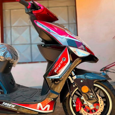 MOTO ELÉCTRICA BUCATTI (M) 2026 - 9/9
