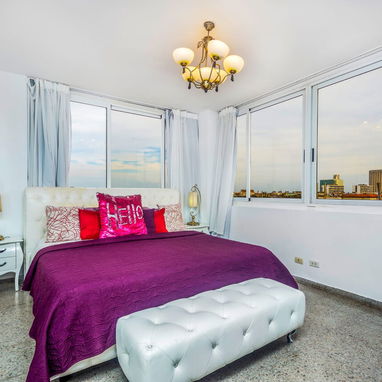 Cod.Z ✨ Apartamento de lujo en el Vedado. Capacidad 6 personas 👥+ baño privado - Img 117757393