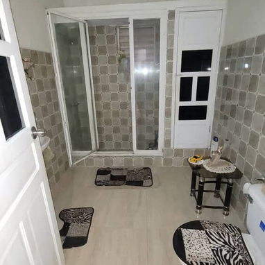 $20 000 usd ( ultimo ajuste y con dinero en mano ).  En venta casa independiente de 2 plantas en Cojimar, Habana del Est - 3/10