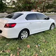 Autos Modernos Automaticos para Adquiler No hay que pagar Nada adelantado - Img 51243712