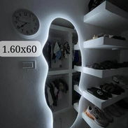 En nuestro negocio creamos espejos aéreos con luces LED neón totalmente personalizados, - Img 55640559