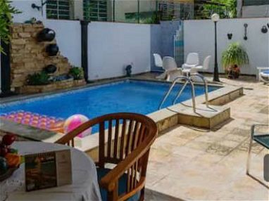 Casa de alquiler con piscina en el Vedado!! Precio AJUSTABLE!! - Img main-image