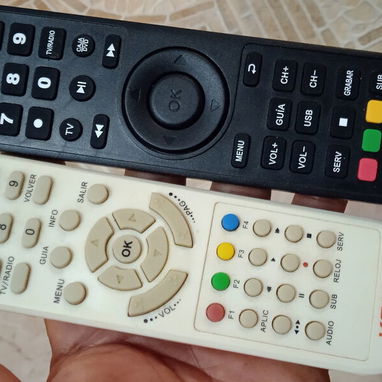 Vendo TV Konka de 50 pulgadas, full HD con su cajita HD konka de uso los dos. - 3/3