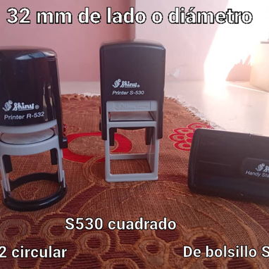 Cuños y gafetes personalizados - Img 107893832