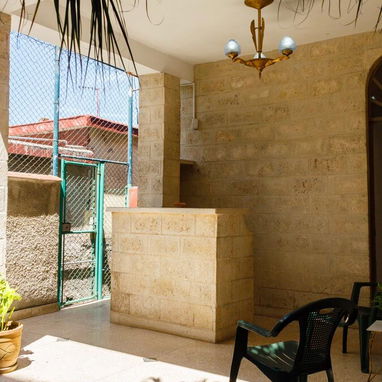 CAsa de 3 cuartos y 3 baños Santa Felicia - 4/6