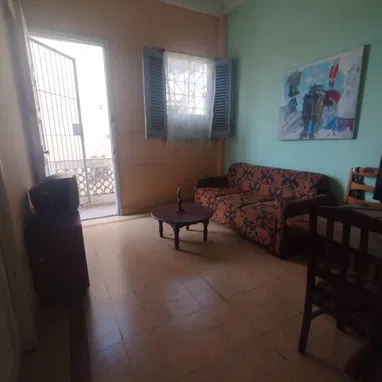 Apartamento interior segundo piso en habana vieja - Img 123618920