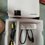 Proyector nuevo en su caja - Img 50073837