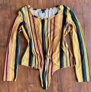 Blusas y Pullovers de mujer en venta - Img 49841879