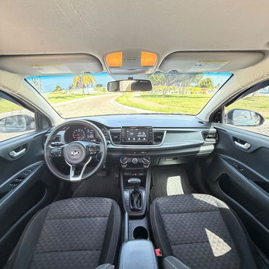 🚘 KIA RIO 2019 - 4/5